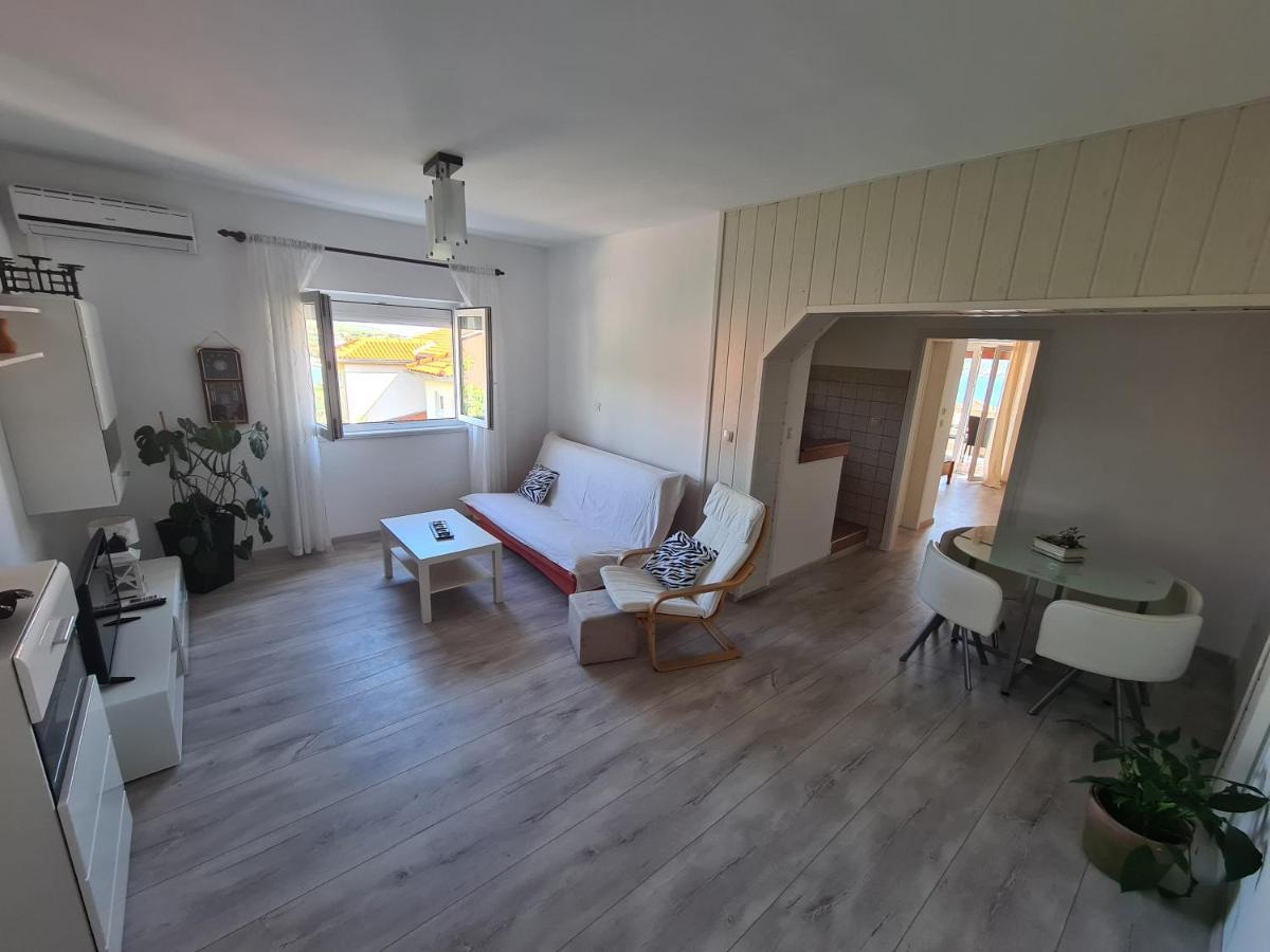 Apartman Karmen Barbat na Rabu Экстерьер фото